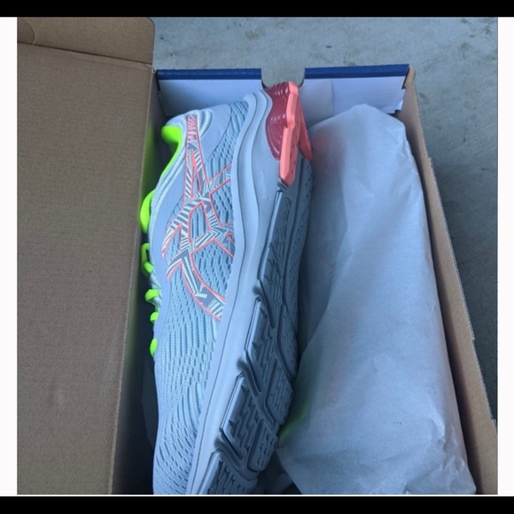 NWT Women's Asics Gel Pulse 11 LS - Picture 5 of 8